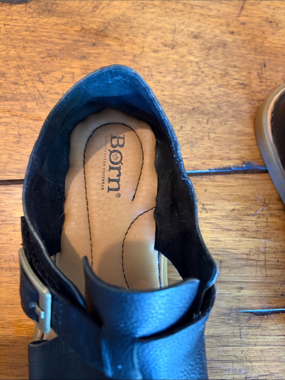 Born Ivey black leather , black leather upper, women’s size 8 M - Picture 9 of 10